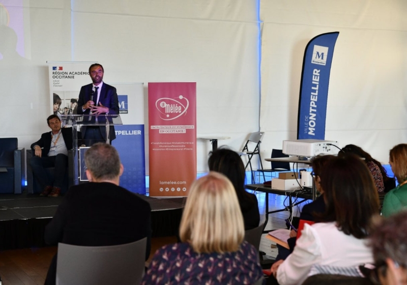 Photo de Michael Delafosse aux assises de la féminisation des métiers numérique